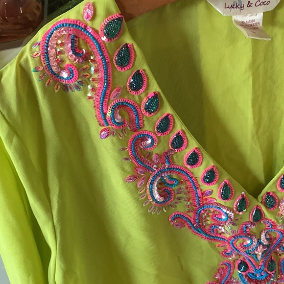 Lucky & Coco sz L Embroidered Lime Green beaded swimsuit coverup euc - Picture 2 of 6